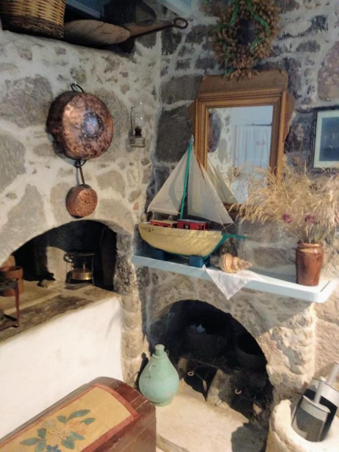 Old Traditional House Mandrákion Exteriér fotografie